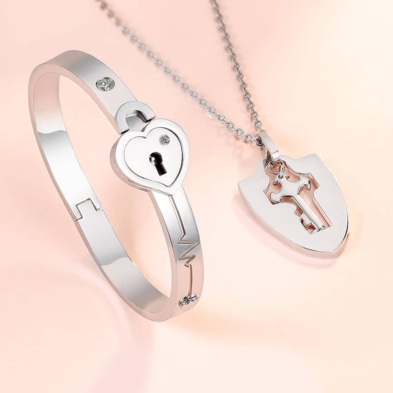 (image for) Key To My Heart Matching Lock Bangle & Knight Shield Key Necklace Set In Titanium Steel