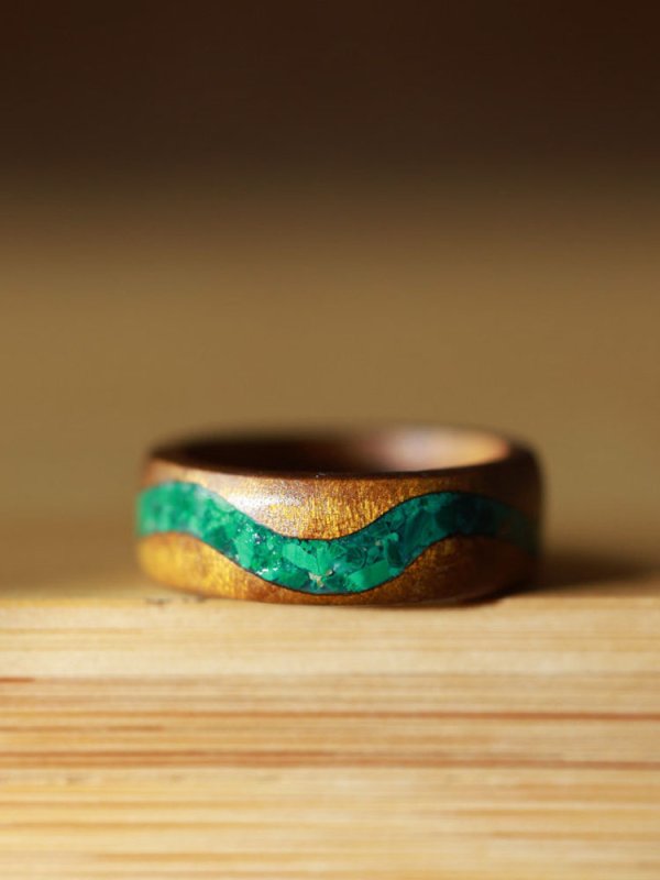 (image for) Phoebe Zhennan Wood Malachite River Ring For Men - 7mm