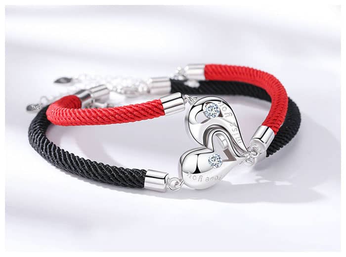 Magnetic Matching Heart Bracelets for Couples