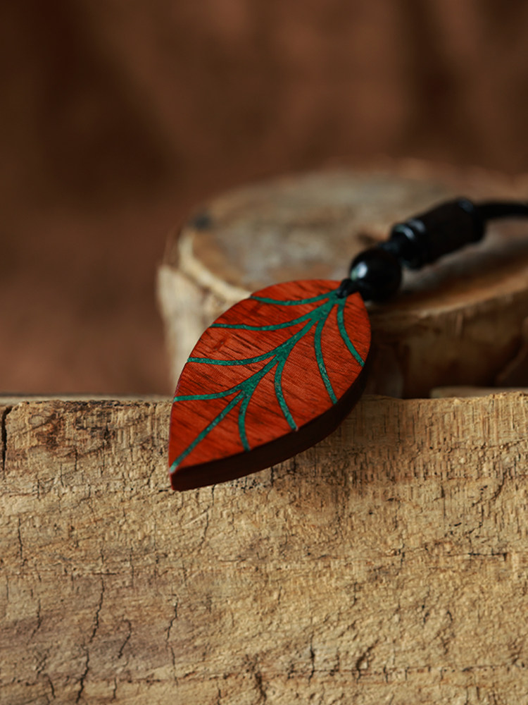 (image for) Rosewood Red Sandalwood Malachite Leaf Pendant Necklace
