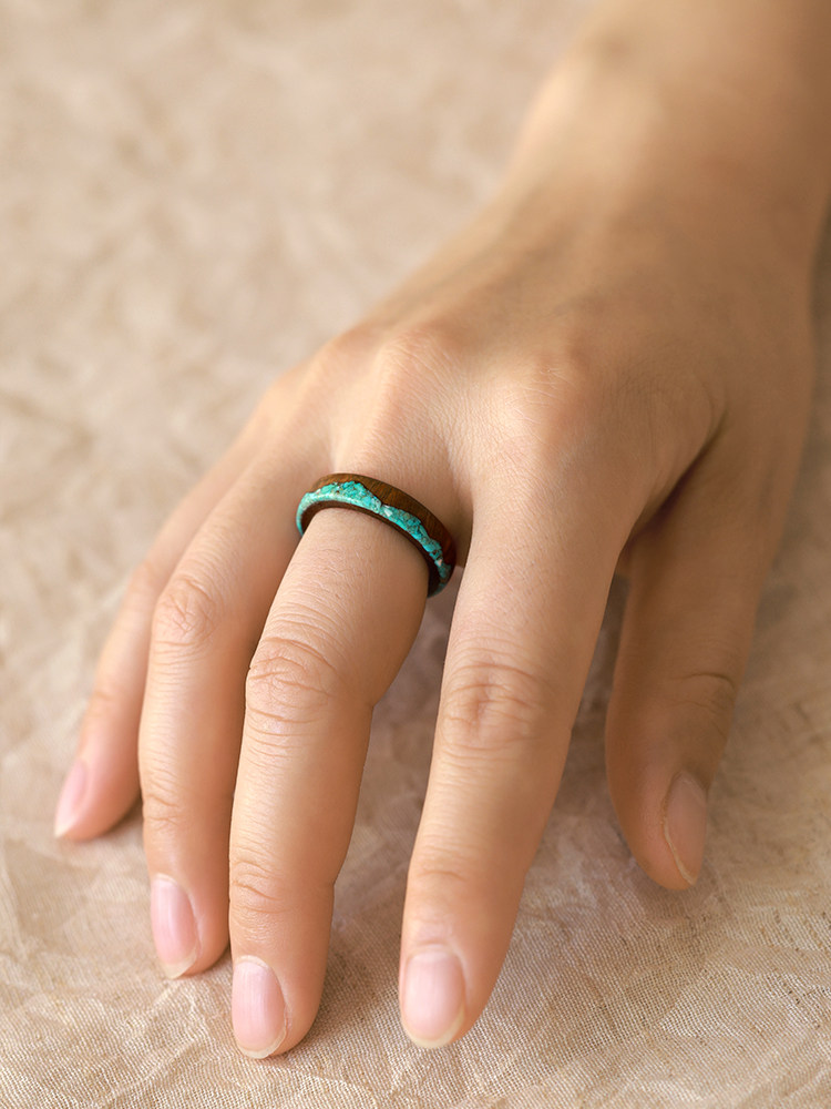 (image for) Green Sandalwood Verawood Turquoise Mountain Ring For Women - 5mm