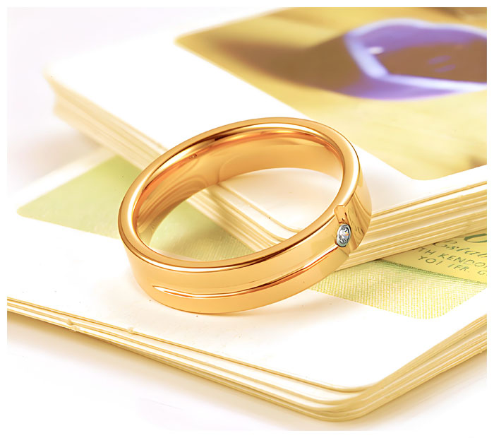 matching yellow gold tungsten couple rings