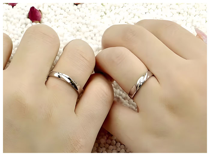 matching silver promise rings