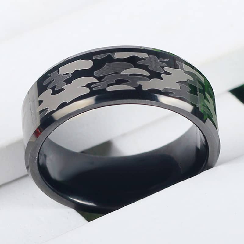 (image for) Camo Laser Engraved Tungsten Wedding Band, Black Beveled-Edge Tungsten Carbide Wedding Ring Band - 6mm - 8mm, Matching His and Hers Jewelry Set for Couples